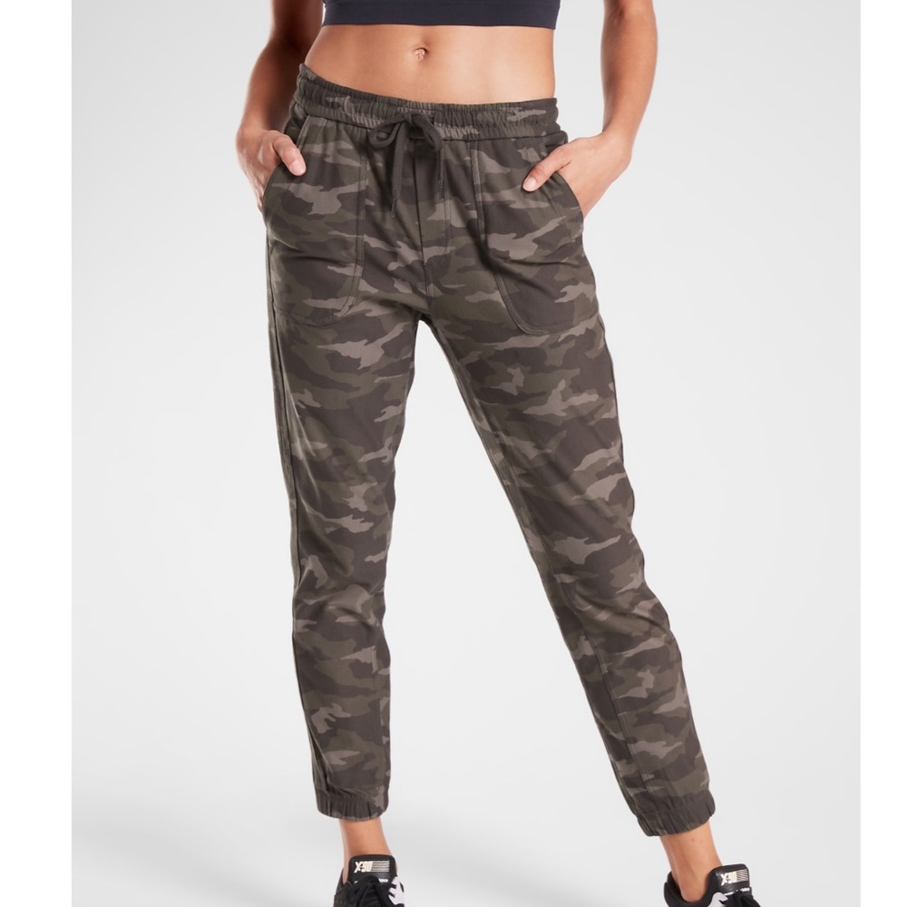 Camo Farallon Jogger Athleta